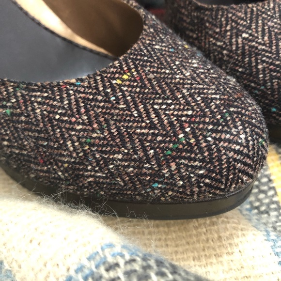 Candies Brown Tweed Heels - Picture 7 of 7